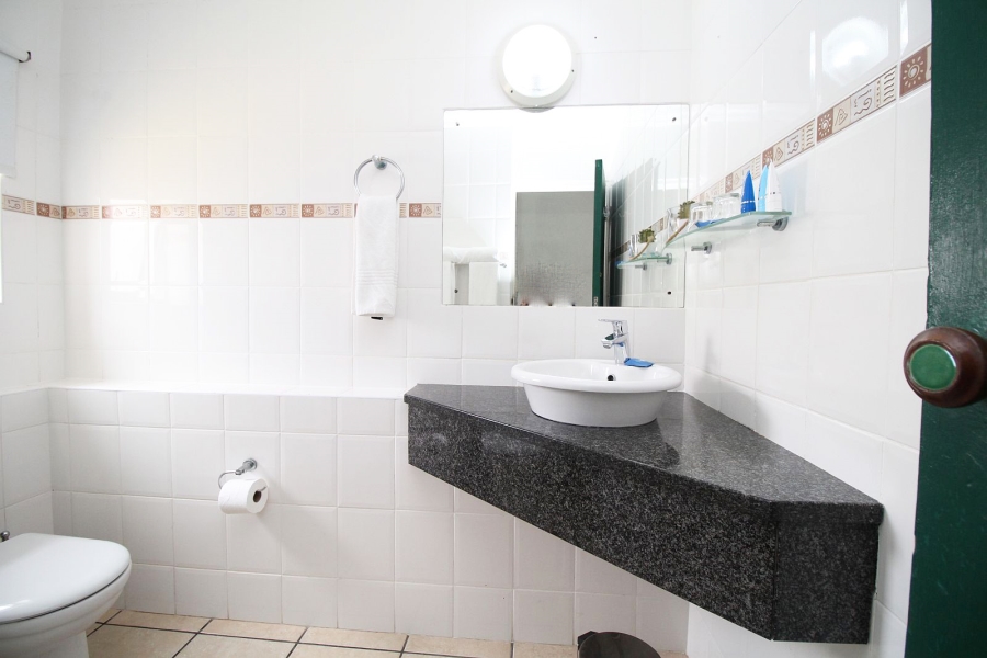 1 Bedroom Property for Sale in Mykonos Western Cape